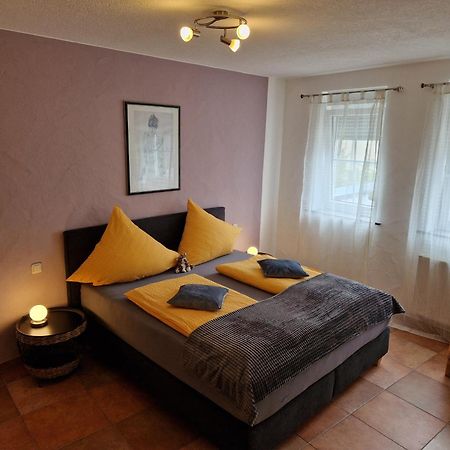 Weingut U. Gaestehaus Becker Platten Zewnętrze zdjęcie